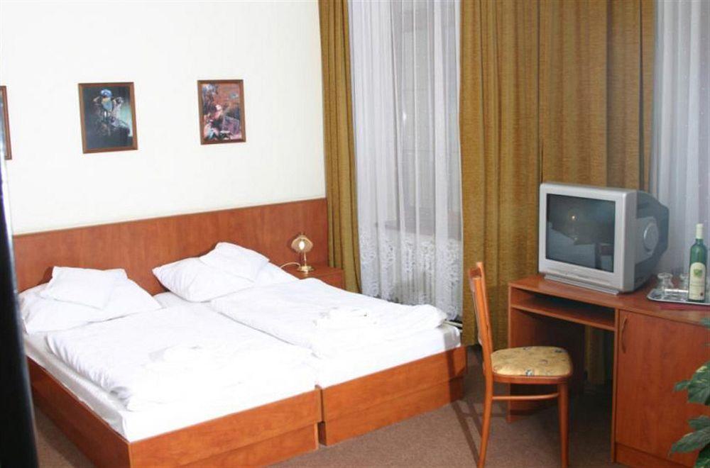 Hotel Grand Zilina Luaran gambar