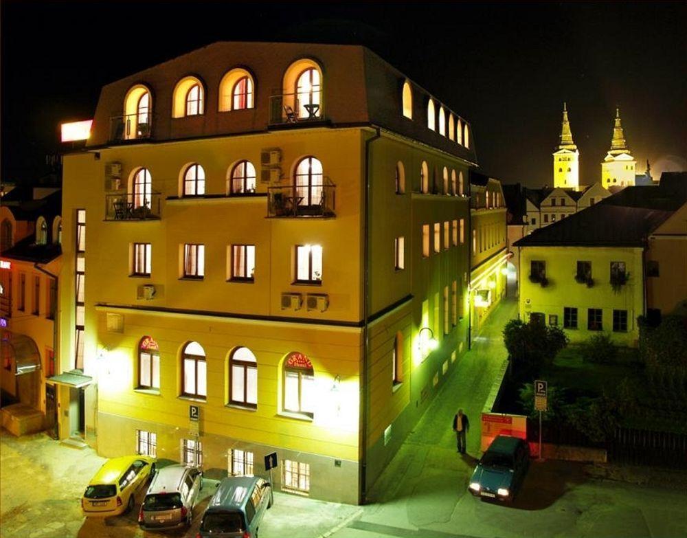 Hotel Grand Zilina Luaran gambar