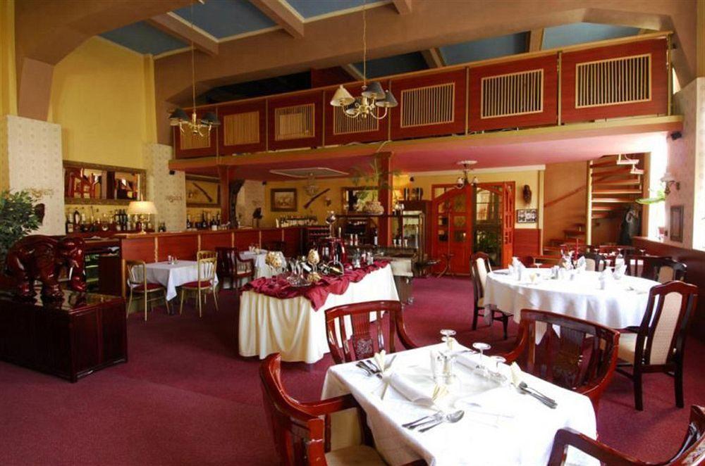Hotel Grand Zilina Luaran gambar