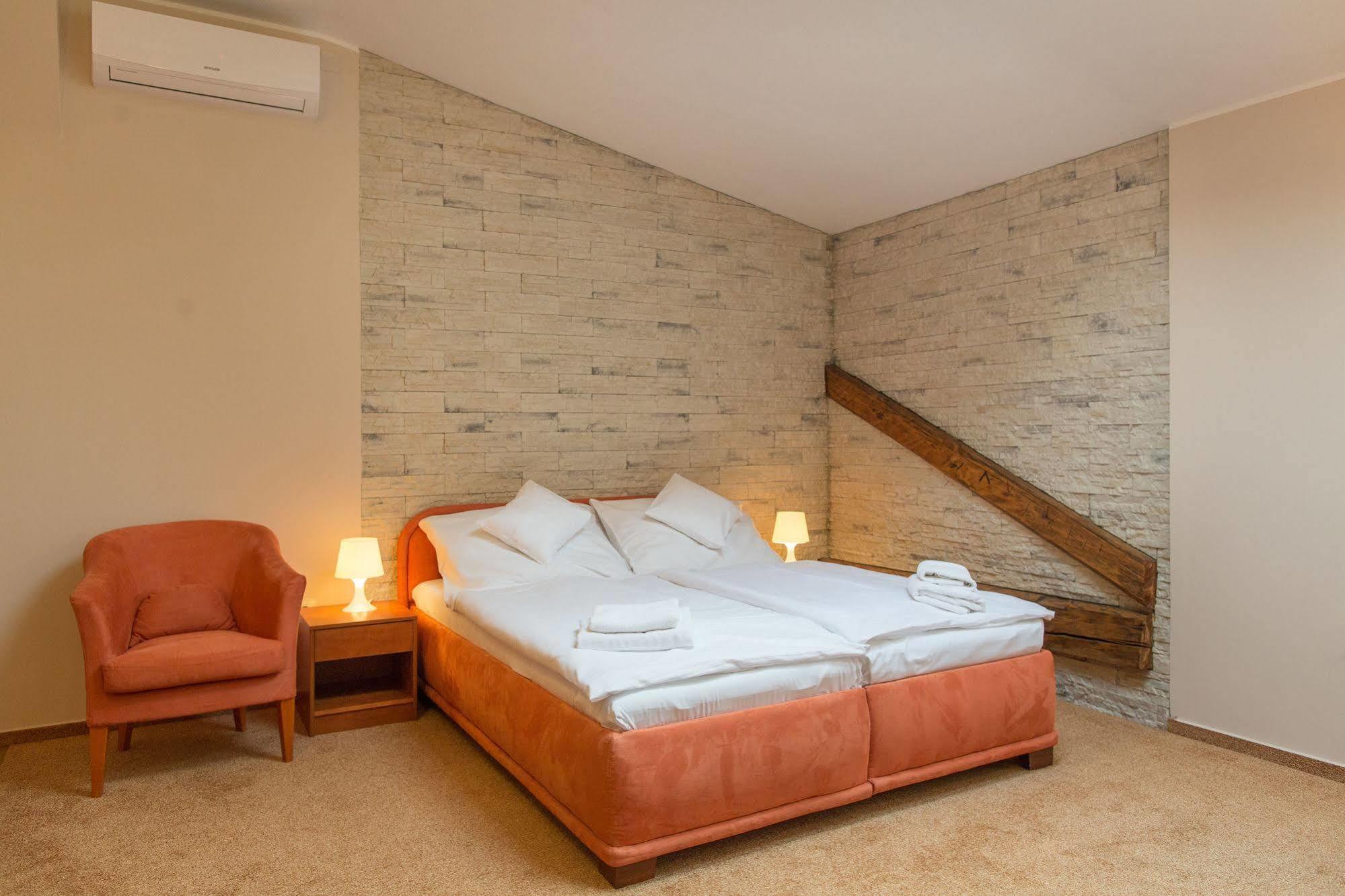 Hotel Grand Zilina Luaran gambar